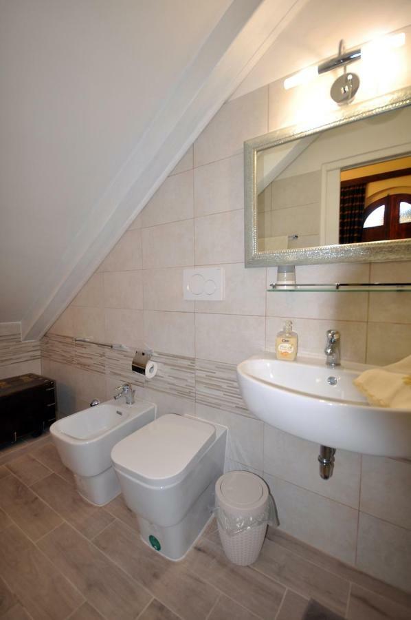 La Stanza Del Podere Isabella Hotel Сан Винченцо Екстериор снимка